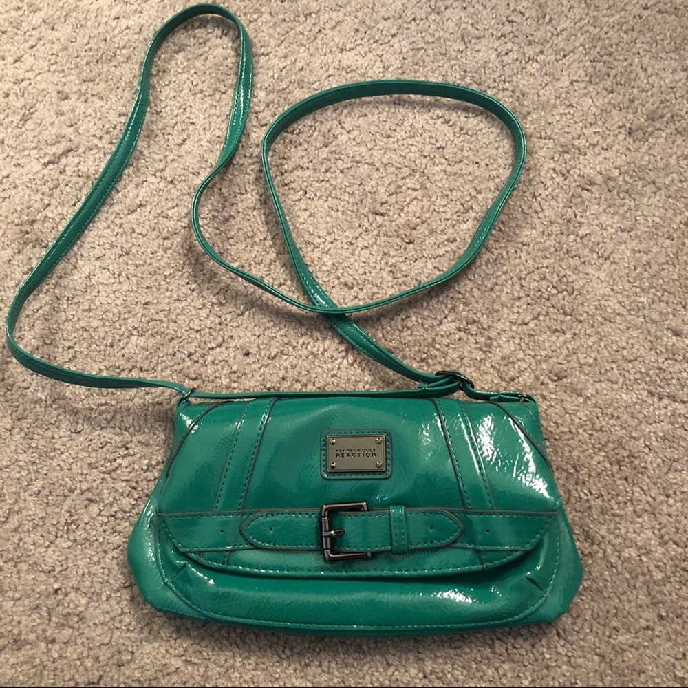 Kenneth Cole crossbody going purse in teal